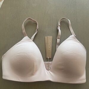 NWT Skims Wireless Form Lightly Lined Bra in Mica 32C